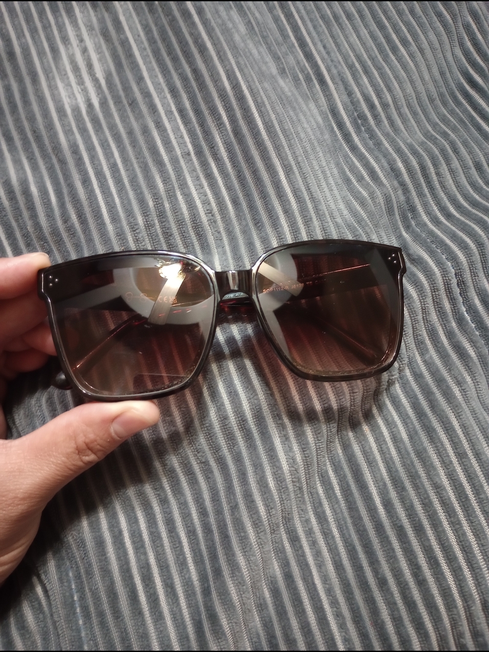 Jessica Simpson Square Oversized Sunglasses in Tortoiseshell Brown